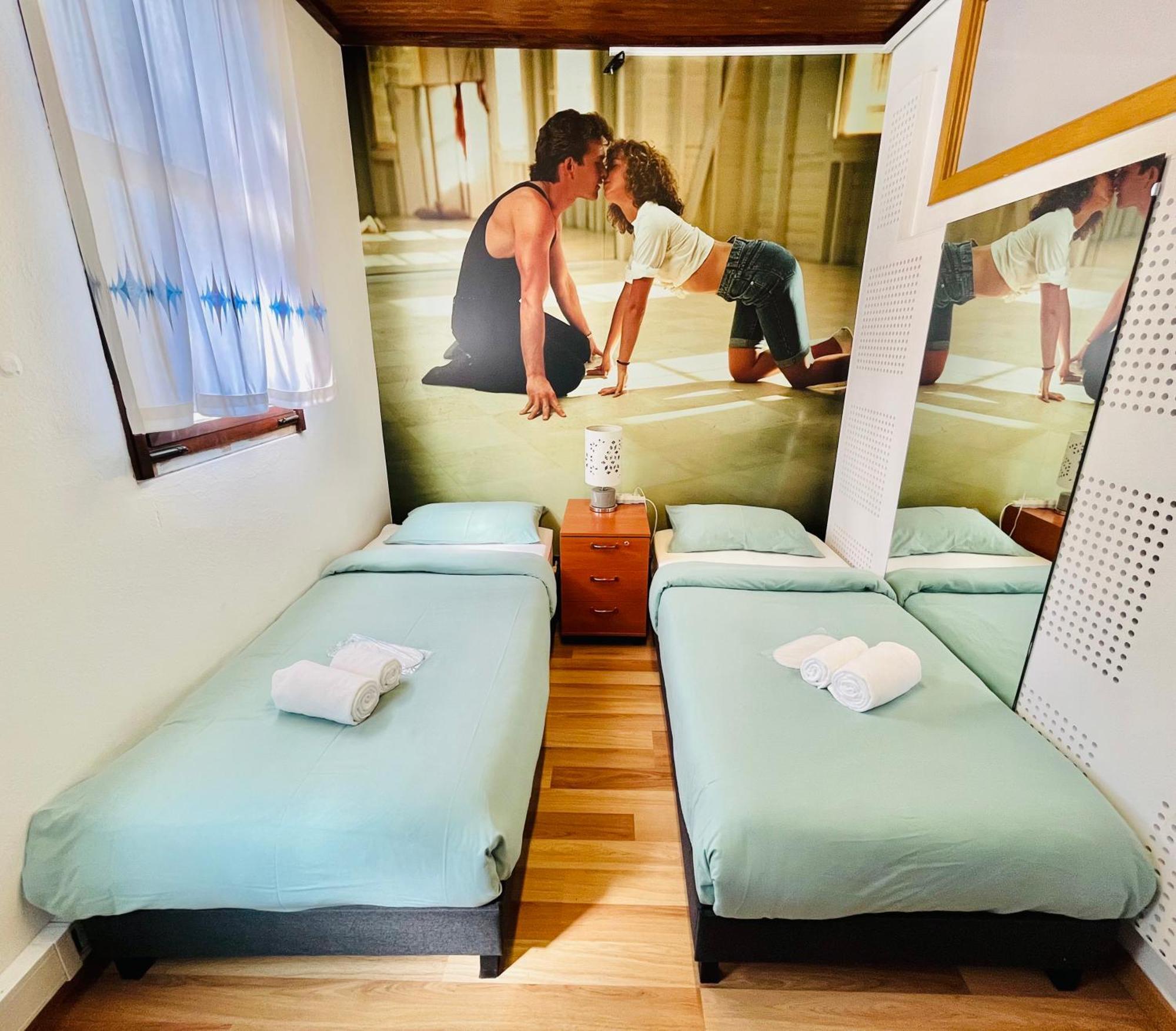 Lagos Central Rock School Hostel ,Algarve ภายนอก รูปภาพ